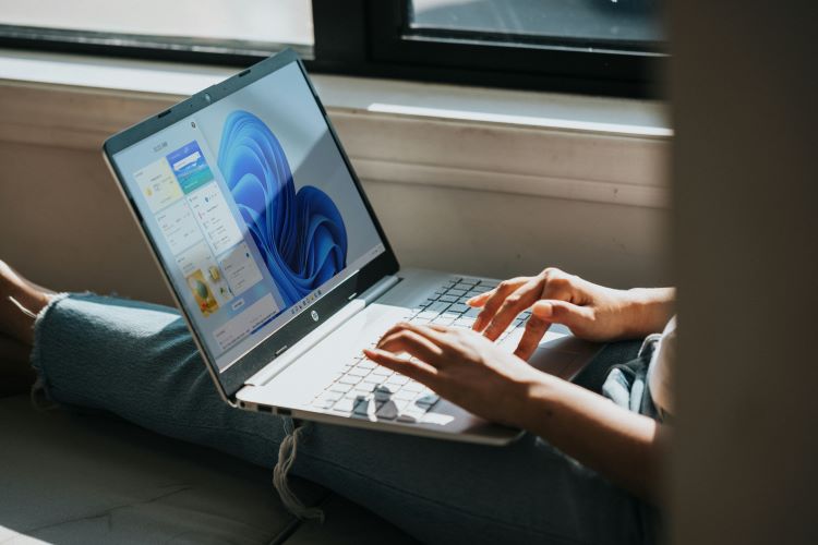 Windows11のテーマをダウンロードする方法