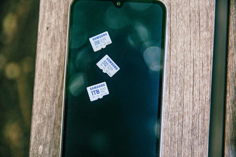 スマホ sd カード の 交換後に行うデータ移行 方法