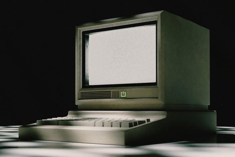 誤って重要なデータを消去した場合の解決策