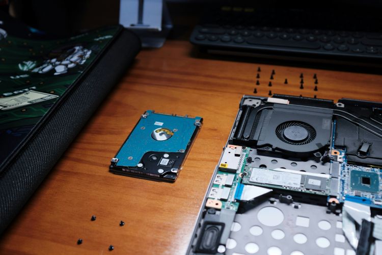 ハードディスク取り外し前のデータバックアップ