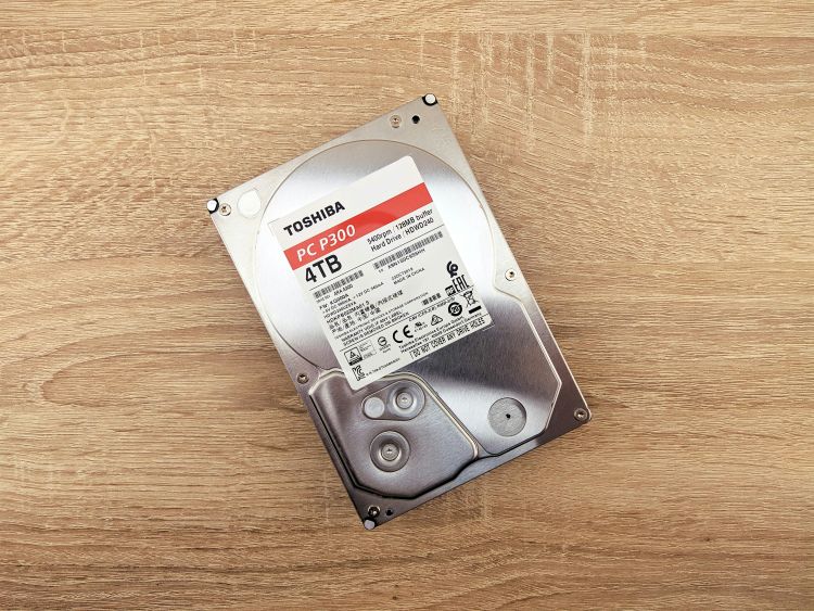 ハードディスクを取り外す
