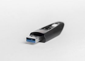 format USB flash drive